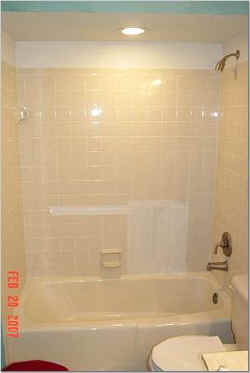 1a shower before.jpg (13001 bytes)